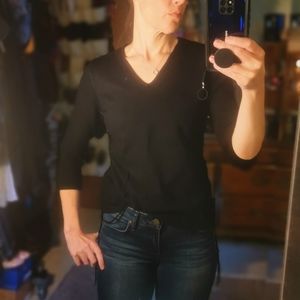 Worthington Black V-neck 3/4 Sleeve Sweater!